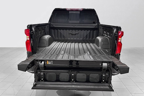 Chevrolet Silverado 1500 8 of 30