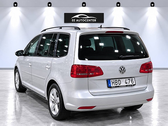 Volkswagen Touran 4 of 11