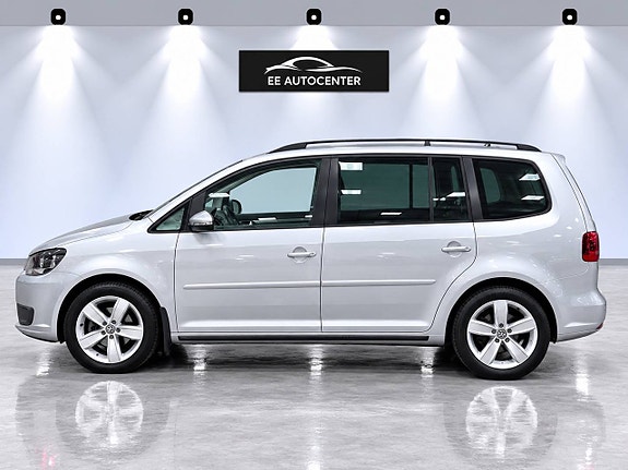 Volkswagen Touran 2 of 11