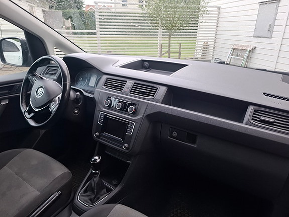 Volkswagen Caddy 6 of 9