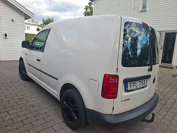 Volkswagen Caddy 4 of 9