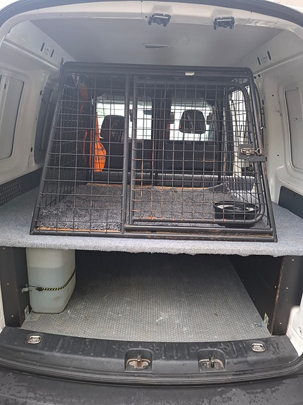 Volkswagen Caddy 9 of 9