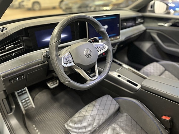 Volkswagen Passat 8 of 26