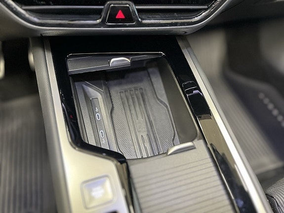 Volkswagen Passat 13 of 26