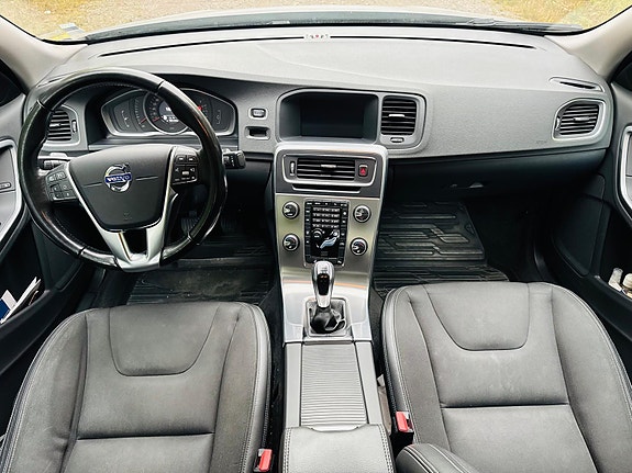 Volvo S60 10 of 11