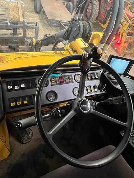 Volvo L120 5 of 6