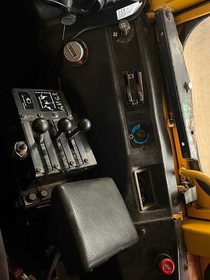 Volvo L120 6 of 6