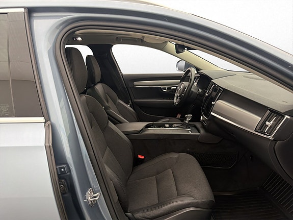 Volvo V90 30 of 30