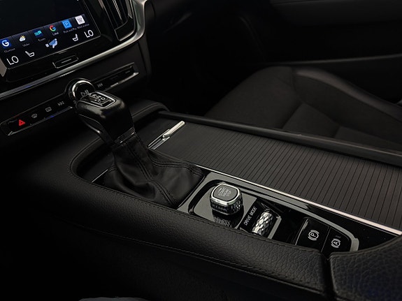 Volvo V90 28 of 30