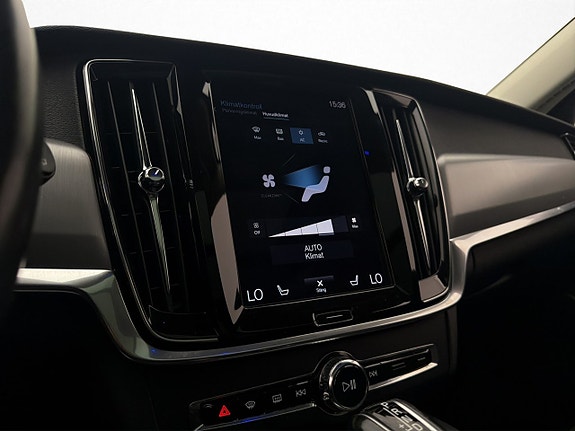 Volvo V90 27 of 30