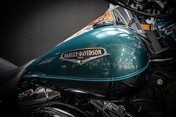 Harley-Davidson Road King Classic (FLHRCI) 12 of 18