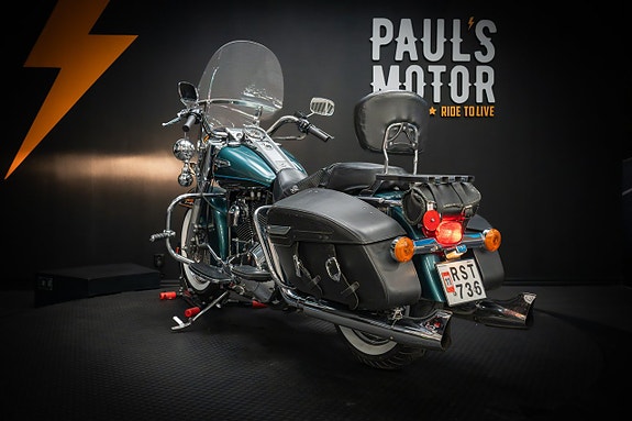 Harley-Davidson Road King Classic (FLHRCI) 5 of 18
