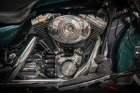 Harley-Davidson Road King Classic (FLHRCI) 14 of 18