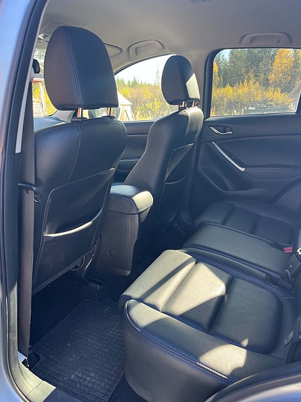 Mazda CX-5 3 of 8