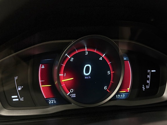 Volvo XC70 22 of 26