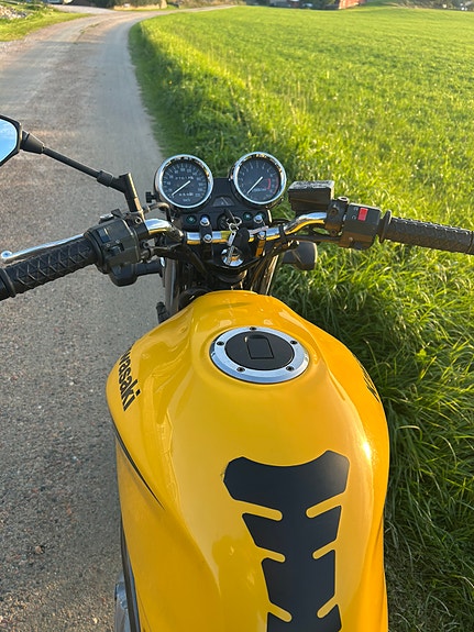 Kawasaki ER-5 4 of 5