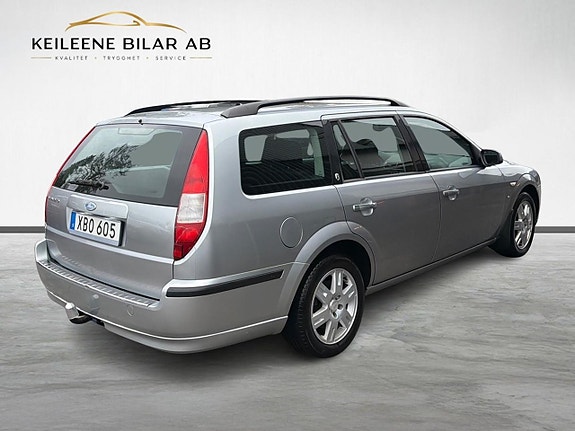 Ford Mondeo 13 of 20
