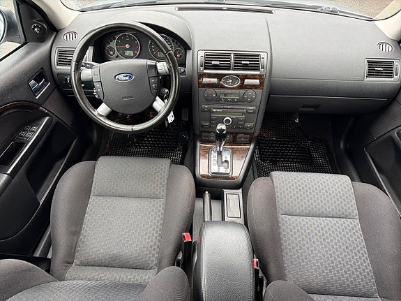 Ford Mondeo 10 of 20