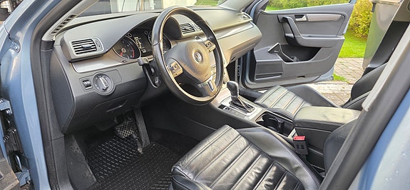 Volkswagen Passat 5 of 9