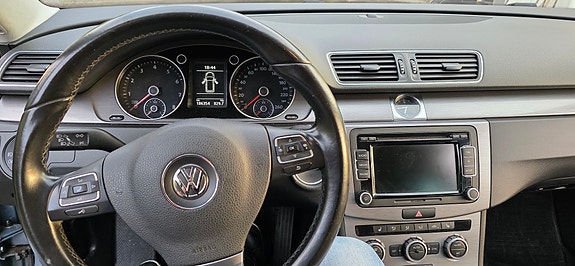 Volkswagen Passat 6 of 9