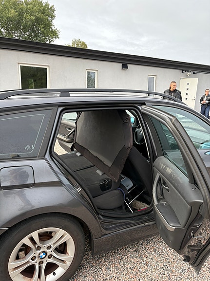 BMW 320d 8 of 8