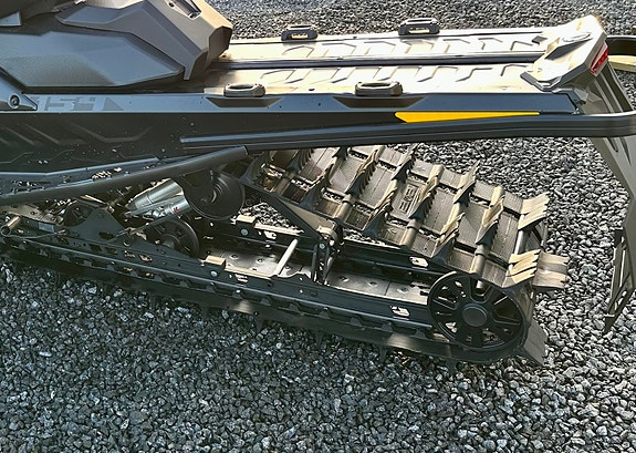 Ski-doo 6 of 7