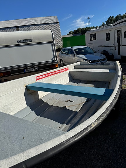 Båt 8hk med 80 vagn 2 of 3