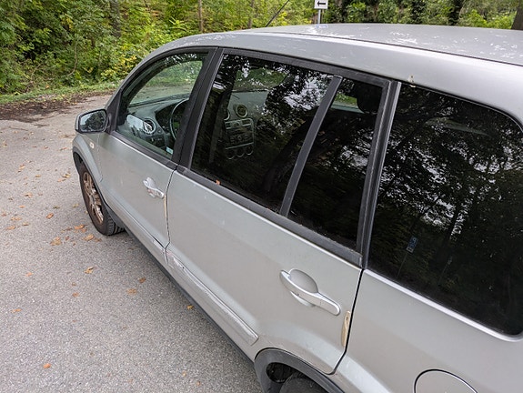 Ford Fusion 9 of 27