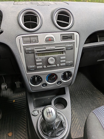 Ford Fusion 26 of 27