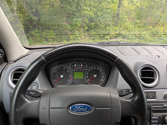 Ford Fusion 27 of 27