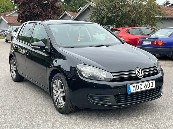 Volkswagen Golf VI 2 of 8