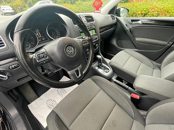 Volkswagen Golf VI 7 of 8