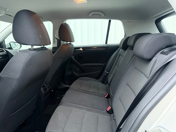 Volkswagen Golf VI 5 of 9