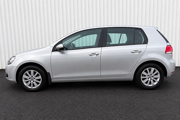 Volkswagen Golf VI 2 of 9