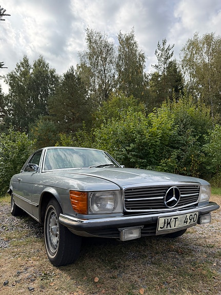 Mercedes-Benz 350 SLC 4 of 8