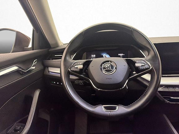 Skoda Octavia 14 of 30