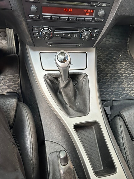 BMW 325i 12 of 22
