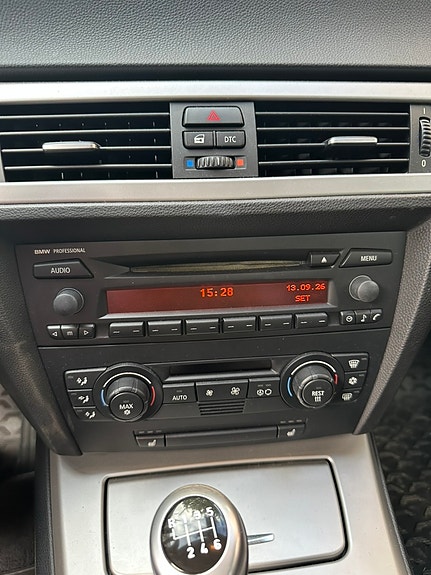 BMW 325i 11 of 22