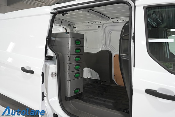 Ford Transit Connect 13 of 29