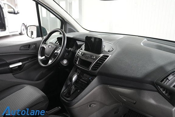 Ford Transit Connect 18 of 29