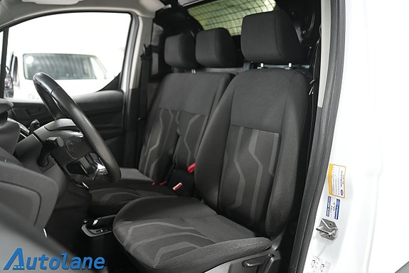Ford Transit Connect 16 of 26
