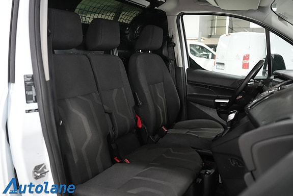 Ford Transit Connect 17 of 26