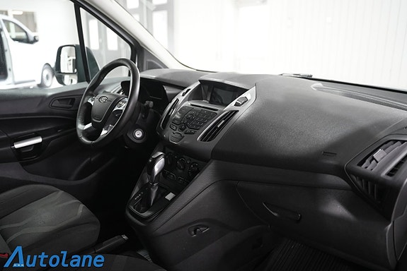 Ford Transit Connect 18 of 26
