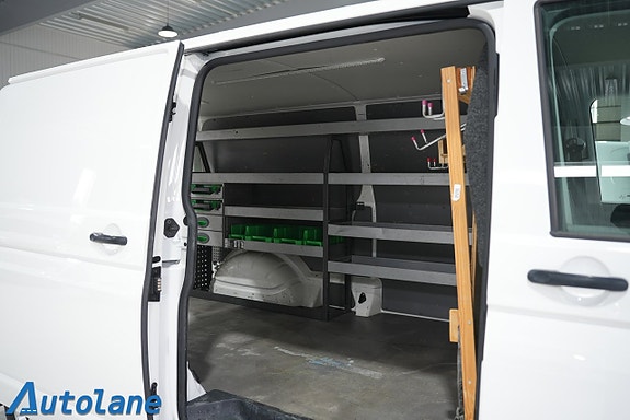 Volkswagen Transporter 16 of 30