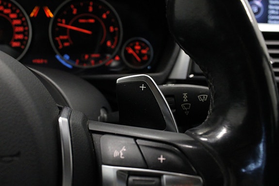 BMW 320d 13 of 30