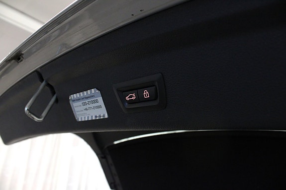 BMW 320d 26 of 30