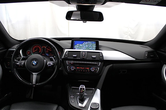 BMW 320d 29 of 30