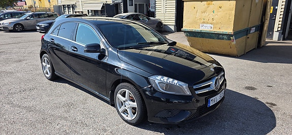 Mercedes-Benz A200 3 of 6