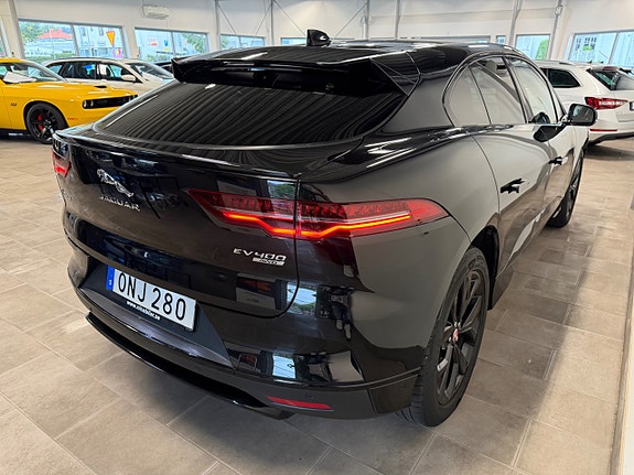 Jaguar I-PACE 7 of 16