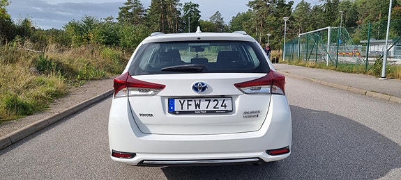 Toyota Auris 12 of 17